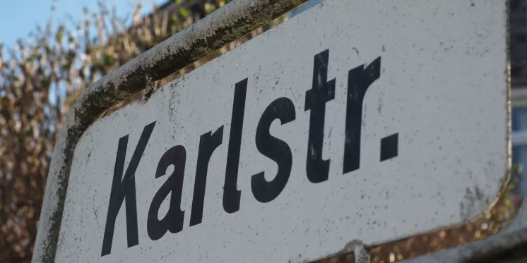 Bild zu PRAXISFELD-Geschichte